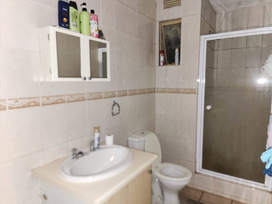 2 Bedroom Property for Sale in Hillcrest AH Gauteng