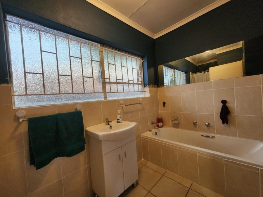 2 Bedroom Property for Sale in Casseldale Gauteng