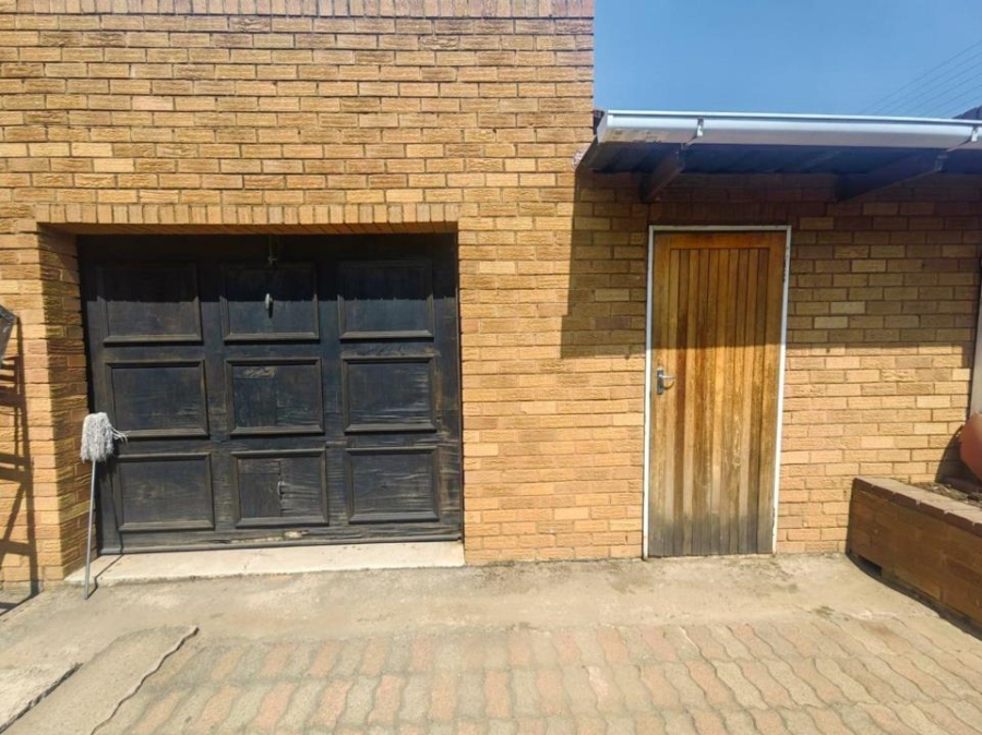 3 Bedroom Property for Sale in Dersleypark Gauteng