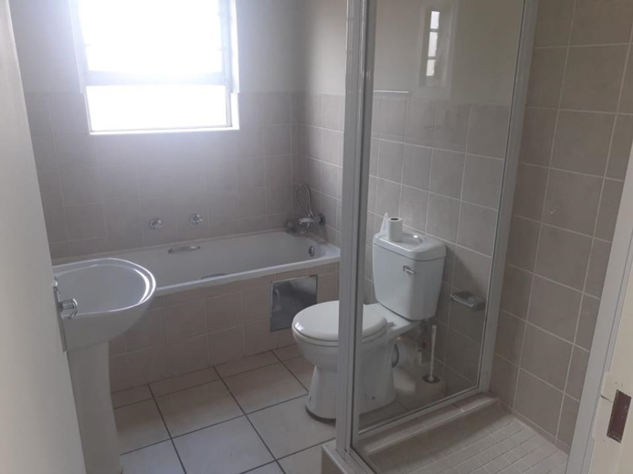 2 Bedroom Property for Sale in Birchleigh Gauteng