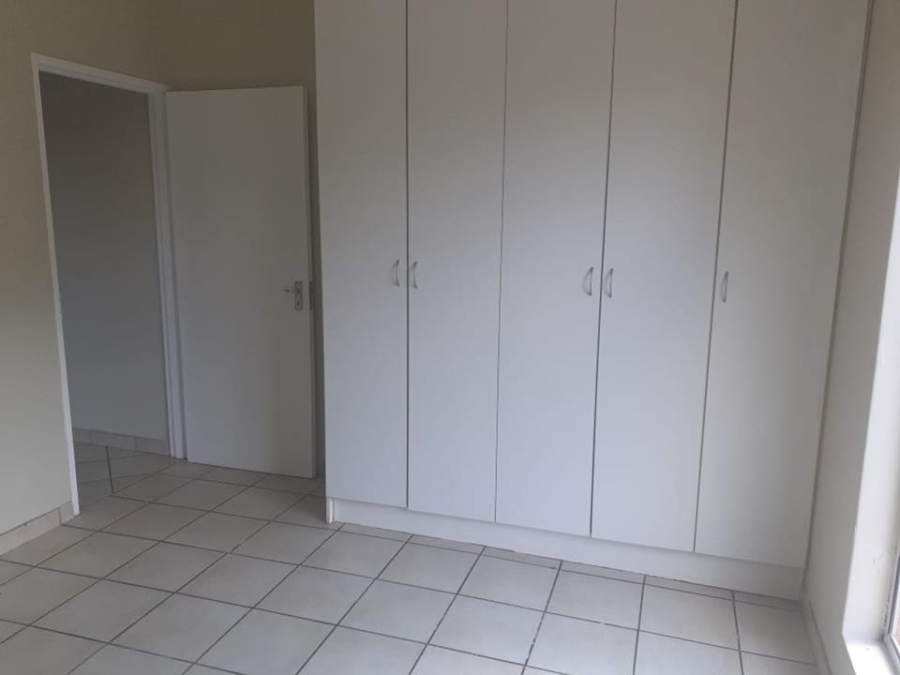 2 Bedroom Property for Sale in Birchleigh Gauteng