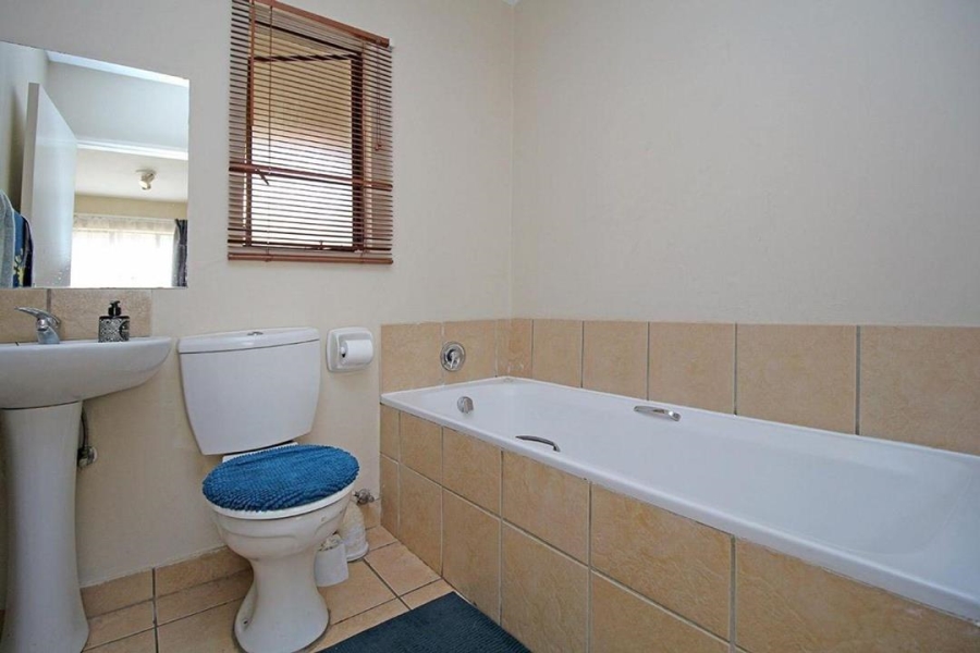 1 Bedroom Property for Sale in Esther Park Gauteng