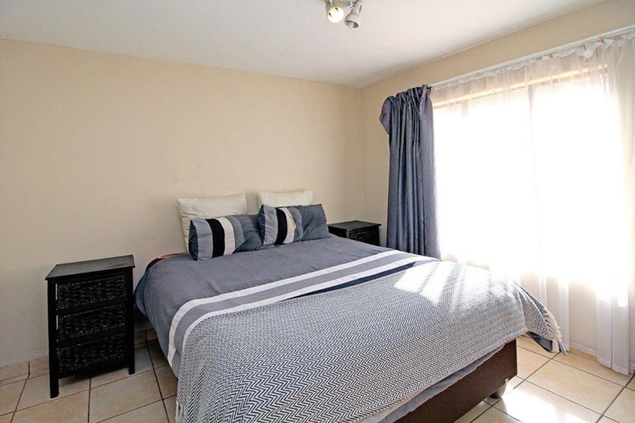 1 Bedroom Property for Sale in Esther Park Gauteng