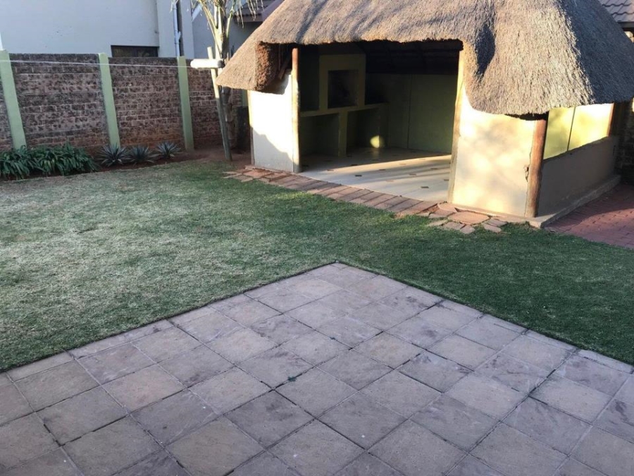 3 Bedroom Property for Sale in Glen Marais Gauteng