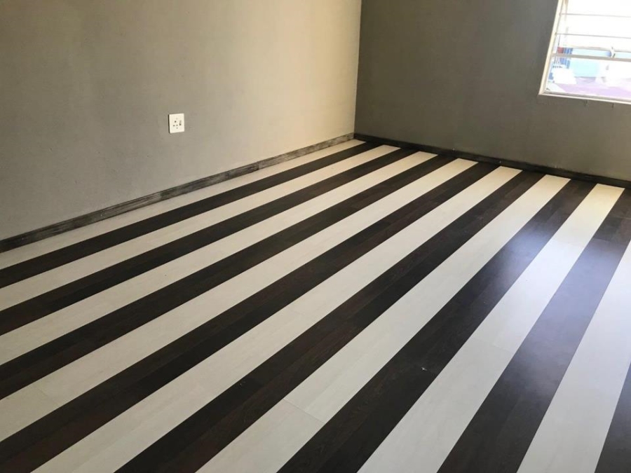 3 Bedroom Property for Sale in Glen Marais Gauteng