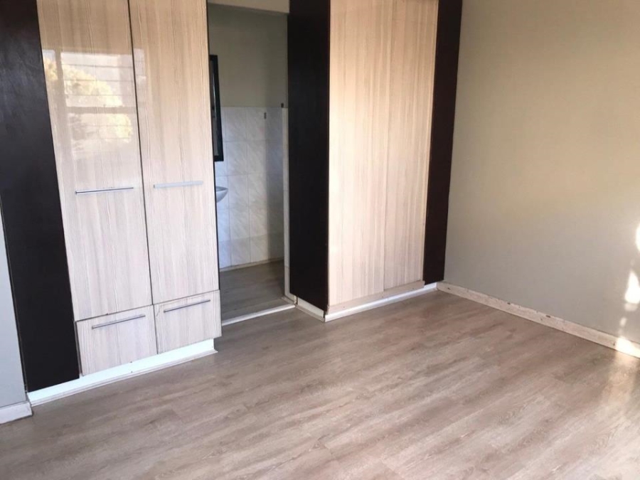 3 Bedroom Property for Sale in Glen Marais Gauteng