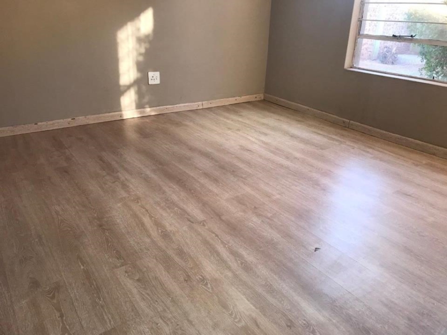 3 Bedroom Property for Sale in Glen Marais Gauteng