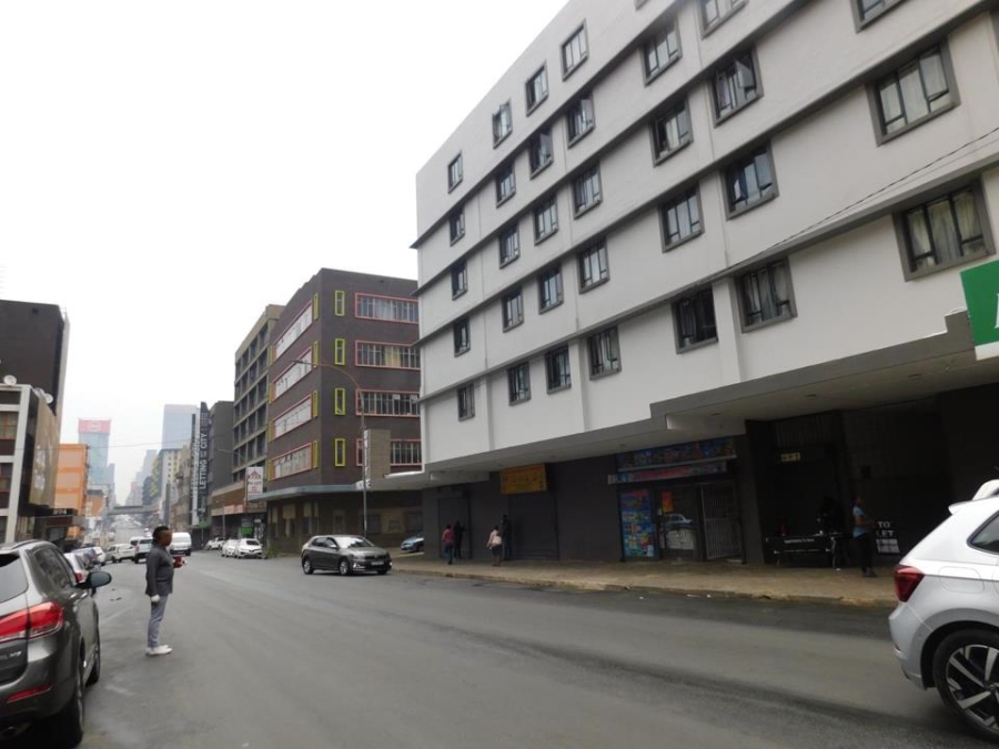 To Let 2 Bedroom Property for Rent in Johannesburg Central Gauteng