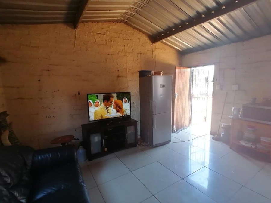1 Bedroom Property for Sale in Mabopane Gauteng