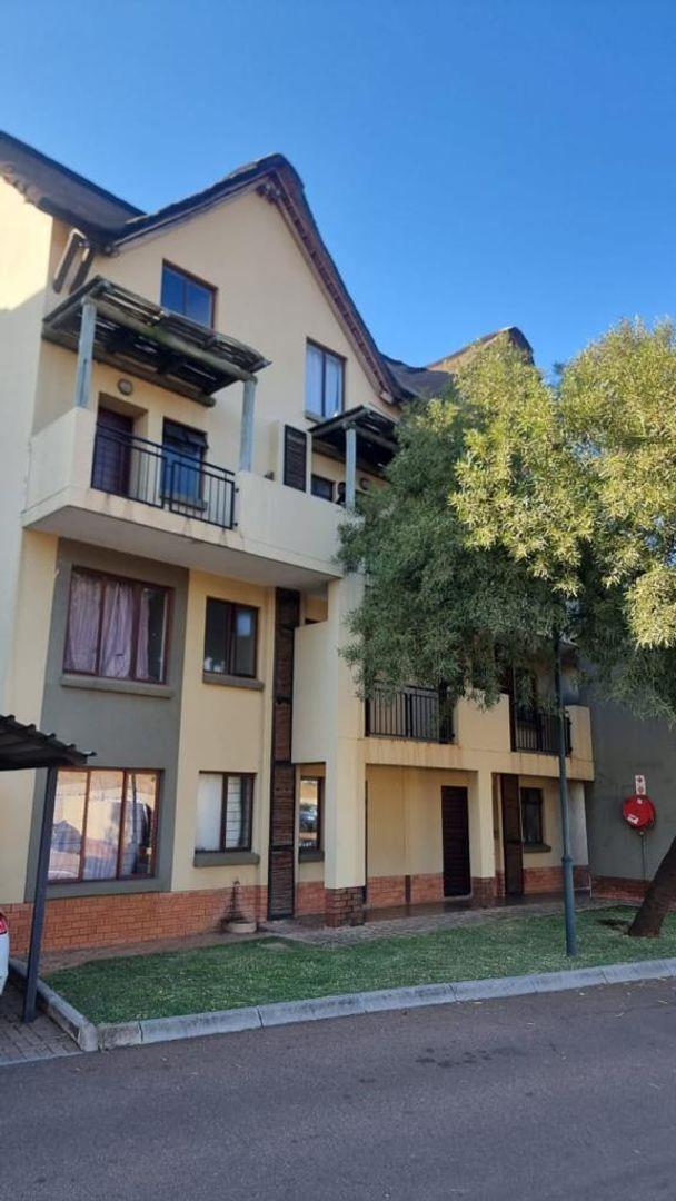 2 Bedroom Property for Sale in Zambezi Country Estate Gauteng