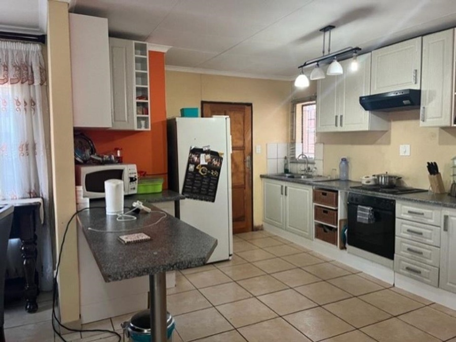 3 Bedroom Property for Sale in The Orchards Gauteng