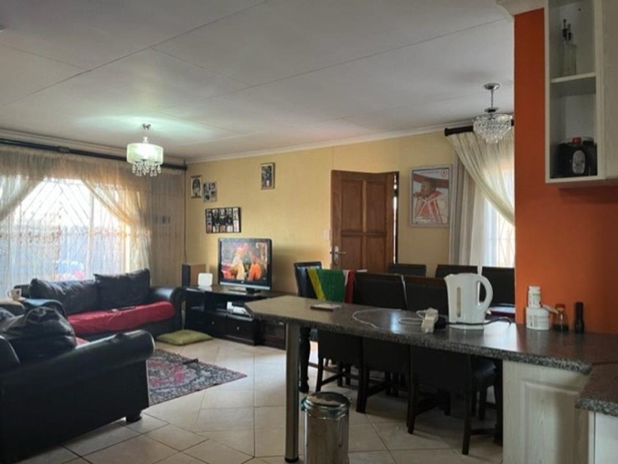 3 Bedroom Property for Sale in The Orchards Gauteng