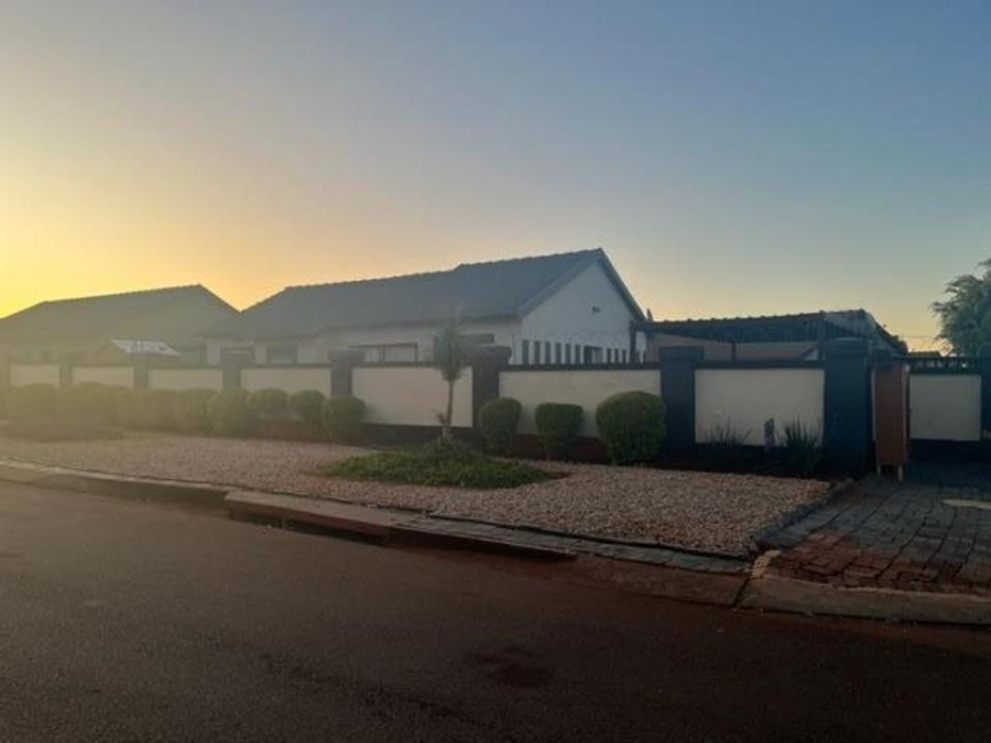 3 Bedroom Property for Sale in The Orchards Gauteng