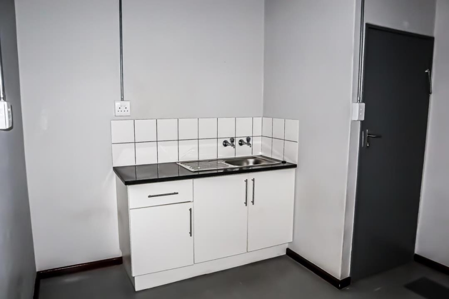 To Let 1 Bedroom Property for Rent in Brakpan Central Gauteng