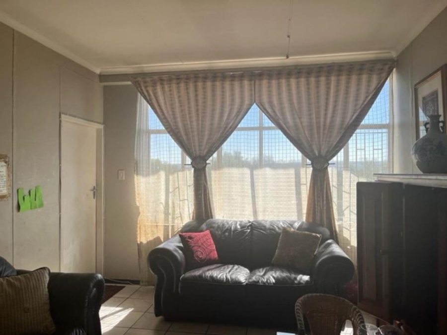 1 Bedroom Property for Sale in Queenswood Gauteng