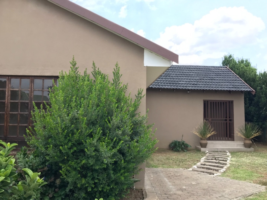 0 Bedroom Property for Sale in Falcon Ridge Gauteng