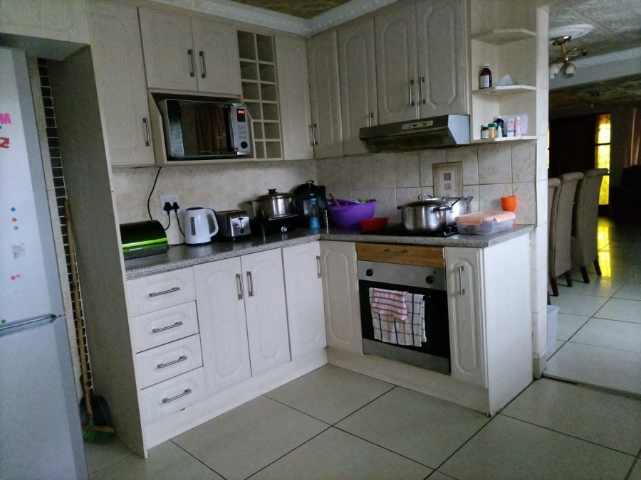 4 Bedroom Property for Sale in Ennerdale Ext 8 Gauteng