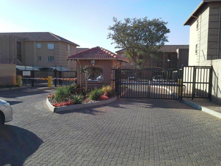 2 Bedroom Property for Sale in Sinoville Gauteng