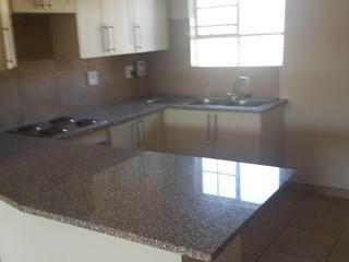 2 Bedroom Property for Sale in Sinoville Gauteng