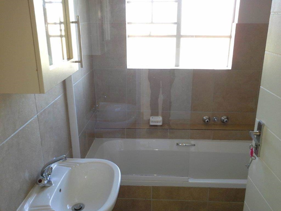 2 Bedroom Property for Sale in Sinoville Gauteng