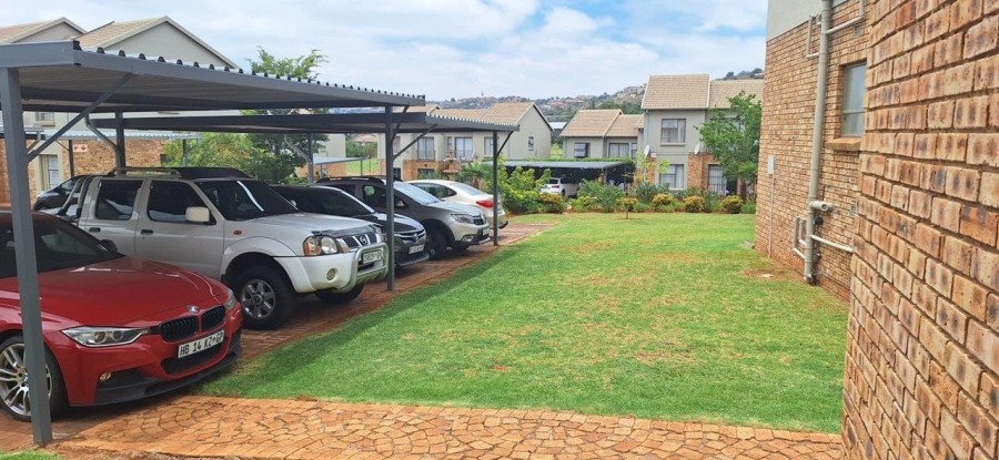 2 Bedroom Property for Sale in Agavia Gauteng