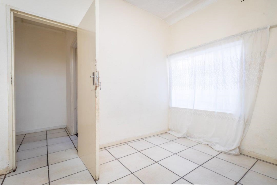 8 Bedroom Property for Sale in Newlands Gauteng