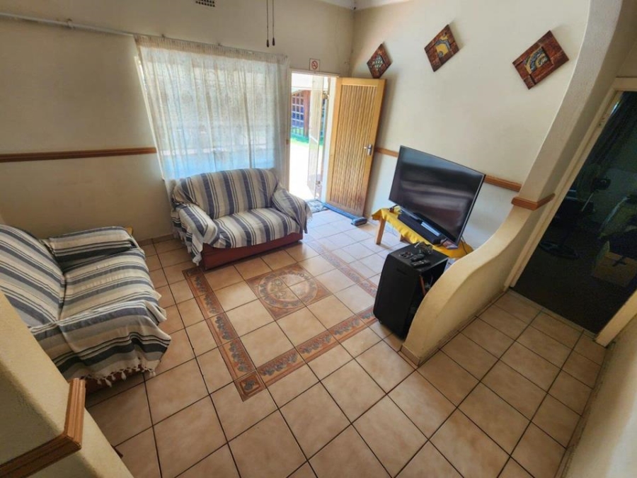 4 Bedroom Property for Sale in Pretoria Gardens Gauteng