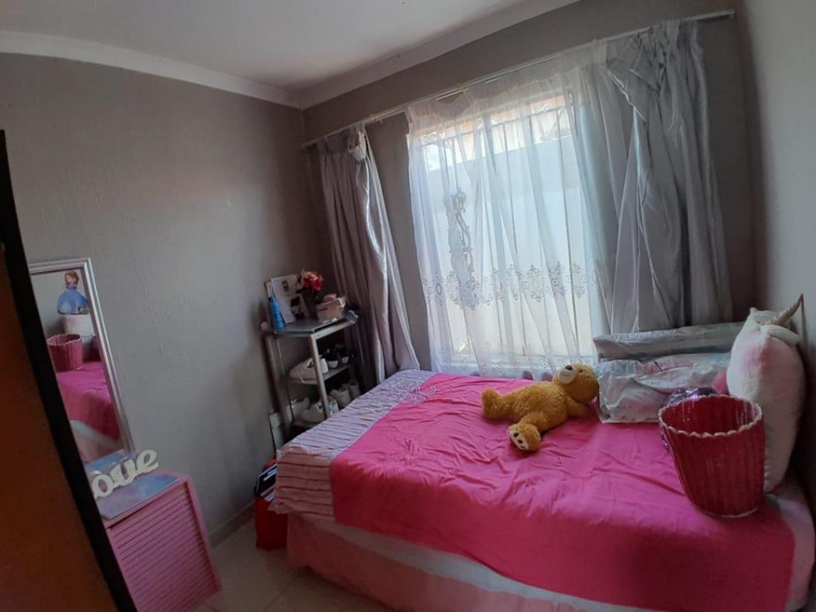 3 Bedroom Property for Sale in Lotus Gardens Gauteng