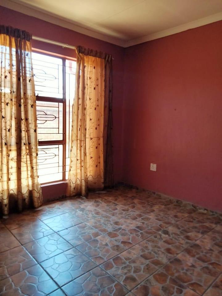 3 Bedroom Property for Sale in Lotus Gardens Gauteng