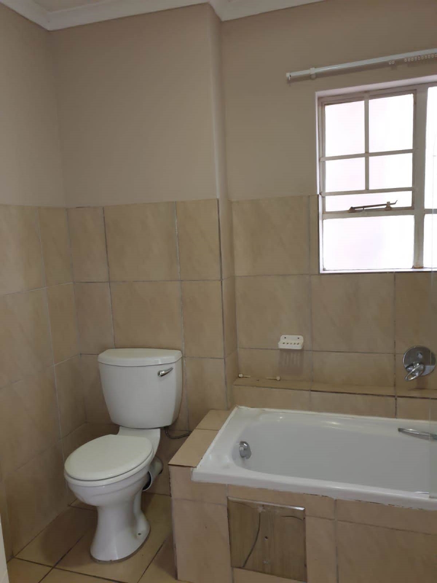 2 Bedroom Property for Sale in Annlin Gauteng