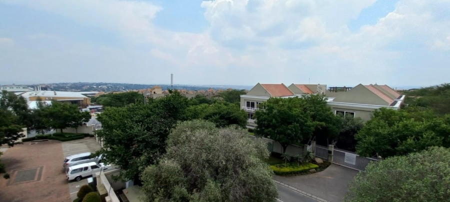 2 Bedroom Property for Sale in Lonehill Gauteng