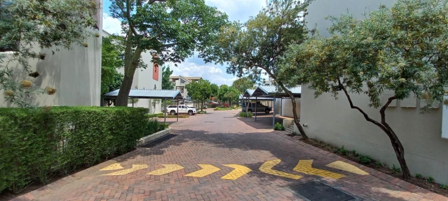 2 Bedroom Property for Sale in Lonehill Gauteng