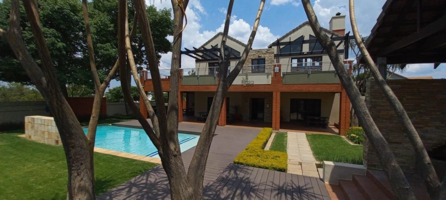 2 Bedroom Property for Sale in Lonehill Gauteng