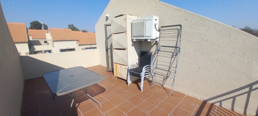 1 Bedroom Property for Sale in Paulshof Gauteng