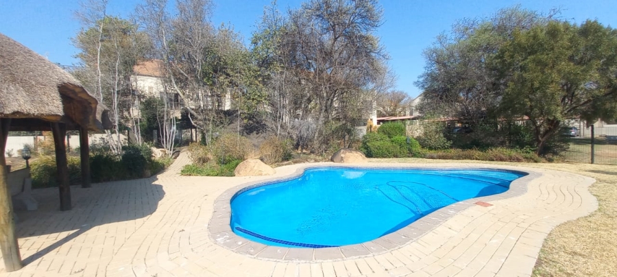 1 Bedroom Property for Sale in Paulshof Gauteng