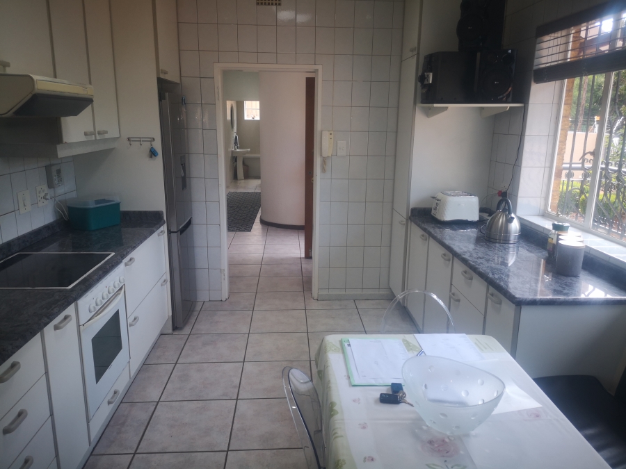 4 Bedroom Property for Sale in Dawnview Gauteng