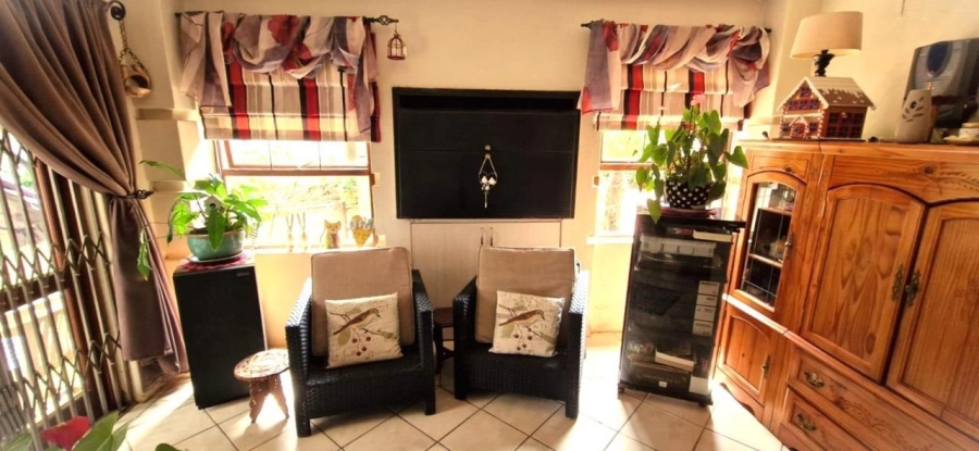 3 Bedroom Property for Sale in Faerie Glen Gauteng