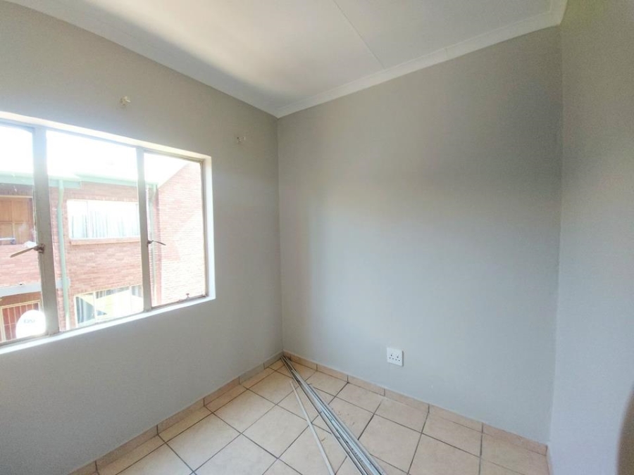 2 Bedroom Property for Sale in Pretoria Gardens Gauteng