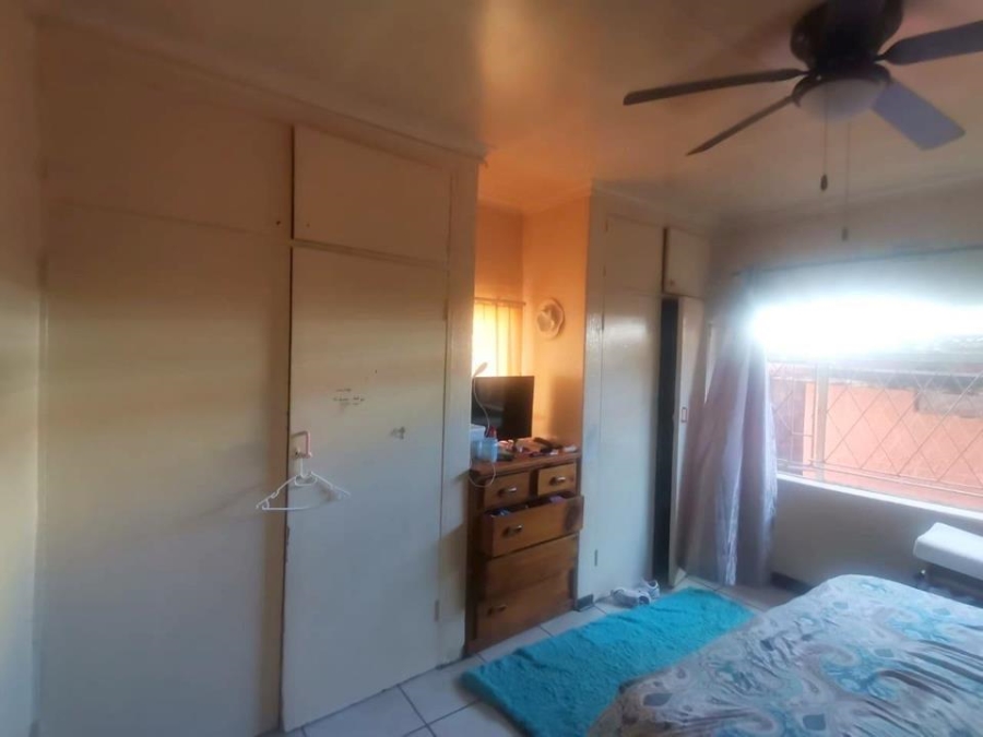 4 Bedroom Property for Sale in Albertskroon Gauteng