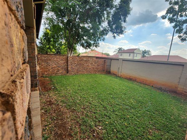 2 Bedroom Property for Sale in Sinoville Gauteng