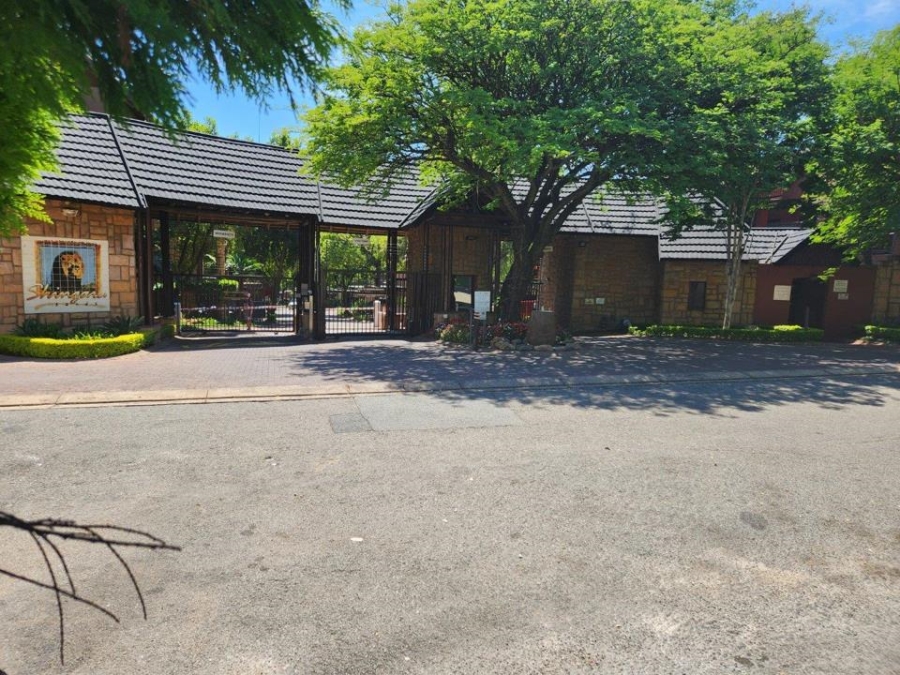 2 Bedroom Property for Sale in Magaliessig Gauteng