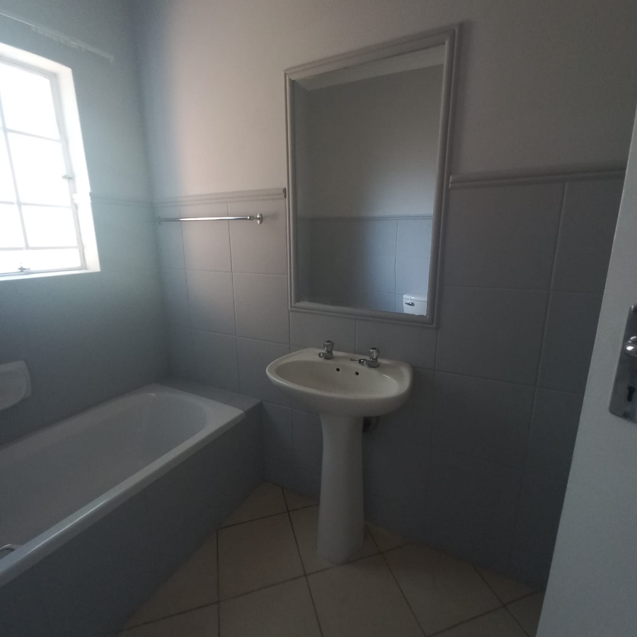 To Let 2 Bedroom Property for Rent in Equestria Gauteng