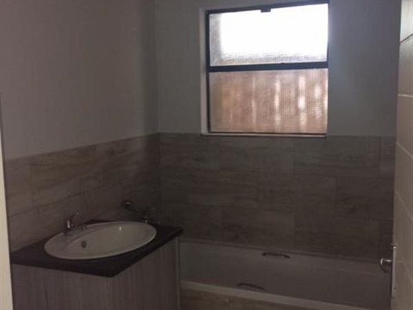 To Let 2 Bedroom Property for Rent in Montana Gauteng