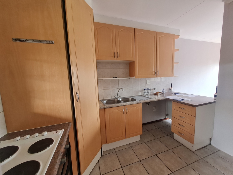 2 Bedroom Property for Sale in Dowerglen Ext 4 Gauteng