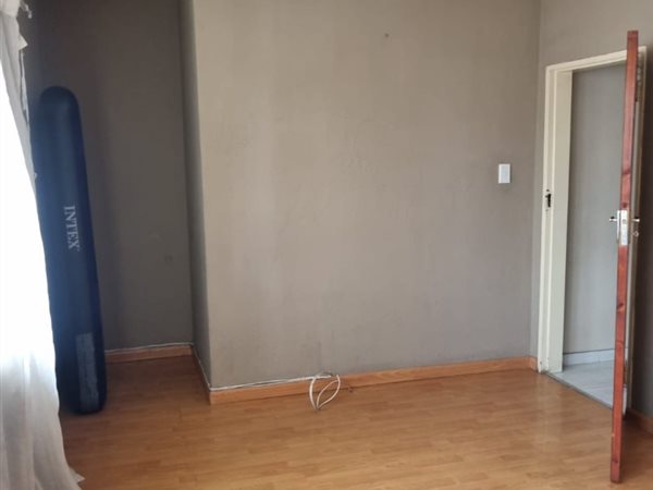 2 Bedroom Property for Sale in Silverton Gauteng