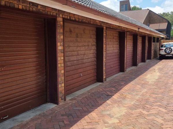 2 Bedroom Property for Sale in Silverton Gauteng