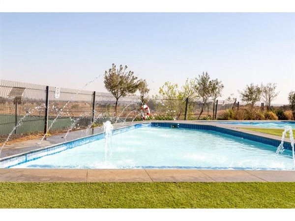 To Let 2 Bedroom Property for Rent in Witfield Gauteng