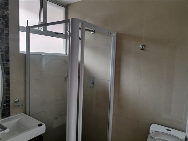 1 Bedroom Property for Sale in Morningside Gauteng