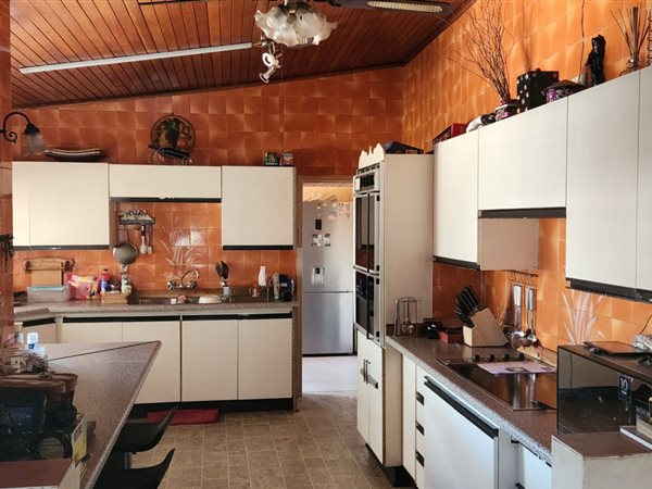 4 Bedroom Property for Sale in Malvern Gauteng