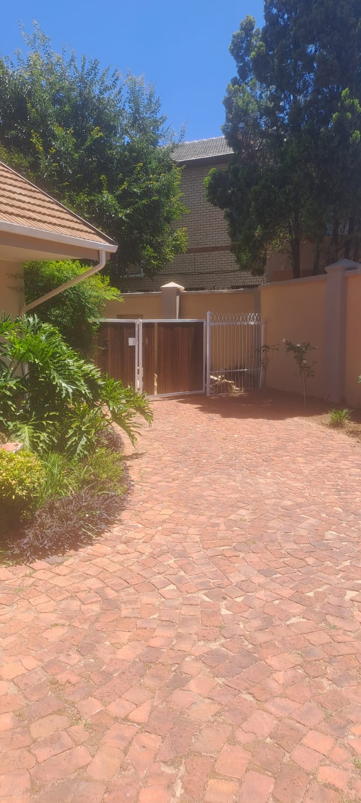 To Let 2 Bedroom Property for Rent in Lakefield Ext 21 Gauteng